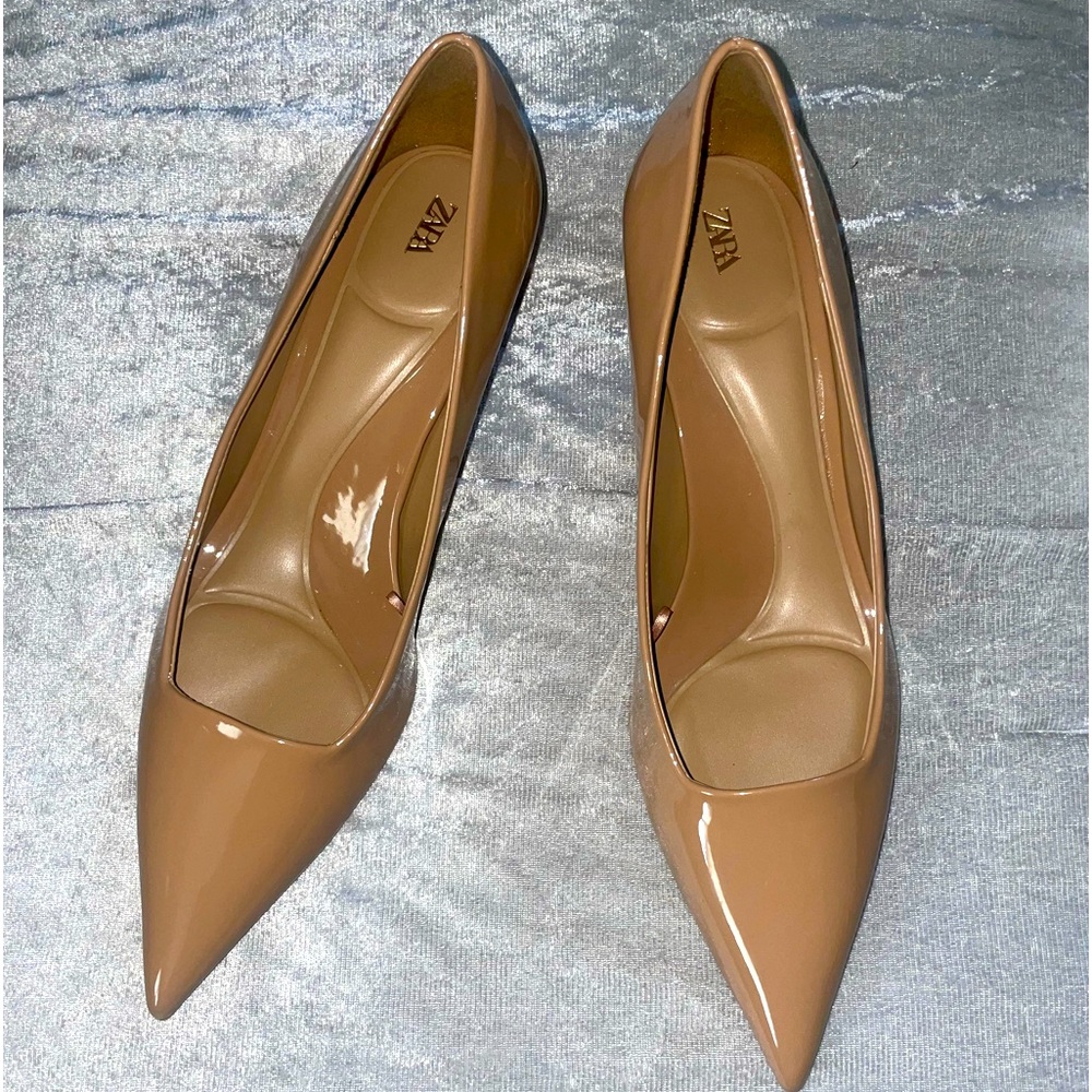 Zara nude color pumps